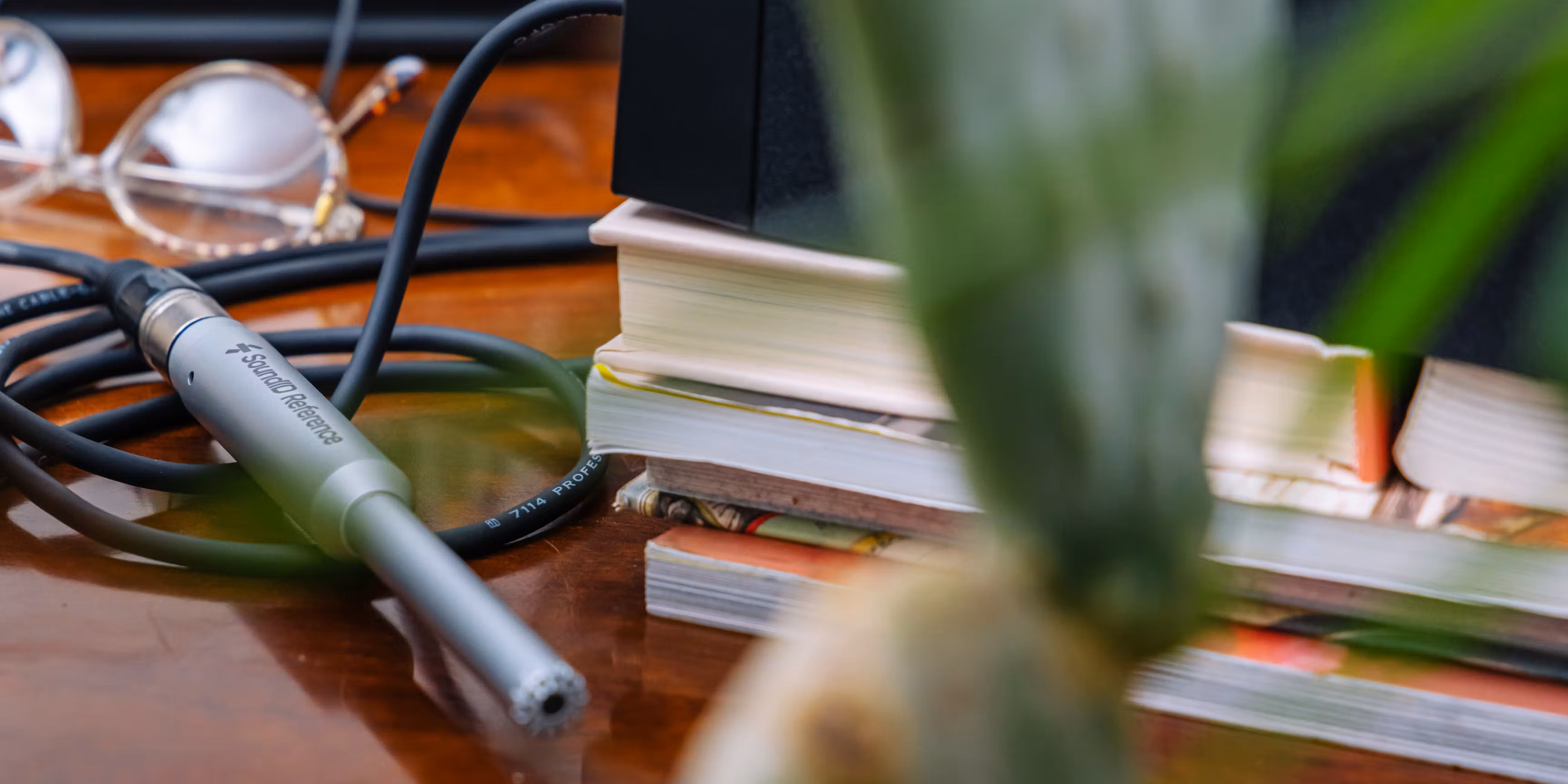 Soundid Reference Measurement Microphone On The Table
